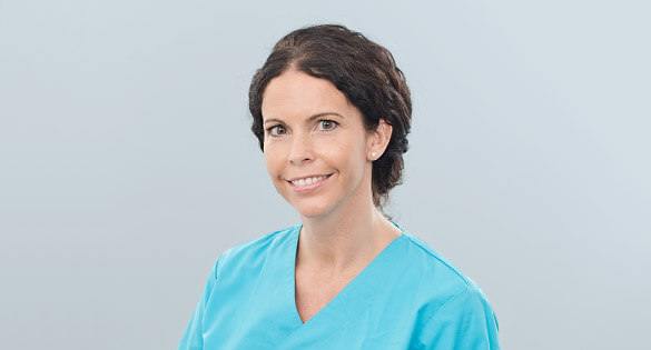 Julia Wittig, Mitarbeiterin im Bereich Prophylaxe in der Zahnarztpraxis Odenthal in Troisdorf